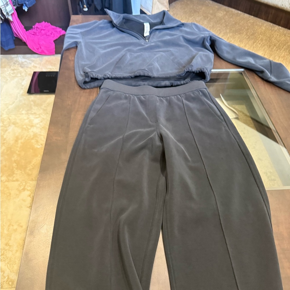 Women’s Lululemon softstreme Half-Zip Pullover Sweatshirt size 6 grey - Picture 2 of 2